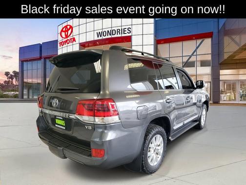2019 Toyota Land Cruiser Base