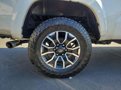 2022 Toyota Tacoma TRD Sport