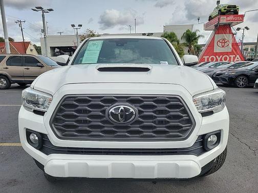 2022 Toyota Tacoma TRD Sport