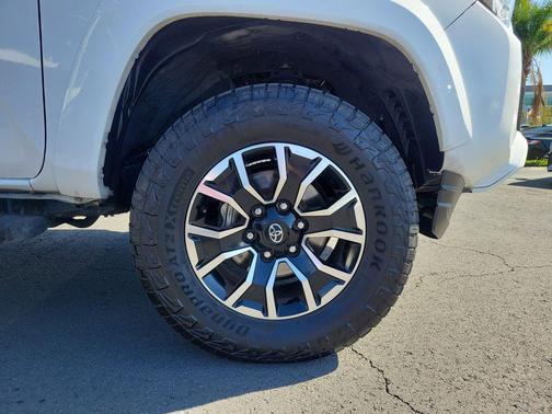 2022 Toyota Tacoma TRD Sport