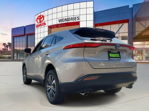 2021 Toyota Venza LE