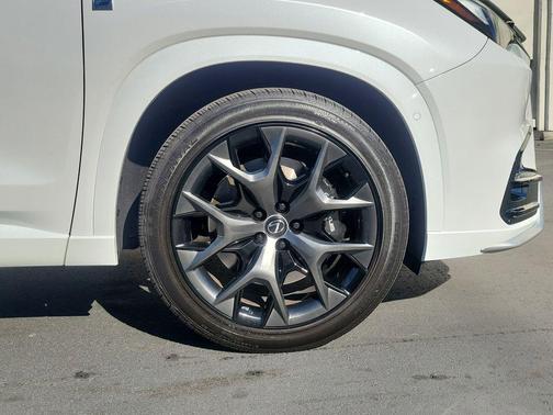 2024 Lexus TX 500h F SPORT Luxury