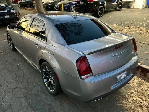 2018 Chrysler 300 S