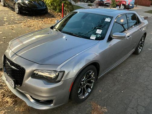 2018 Chrysler 300 S