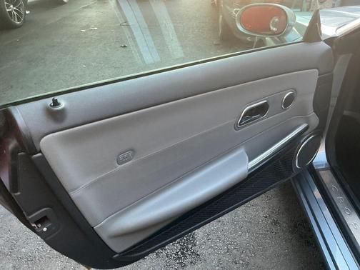 2006 Chrysler Crossfire Base