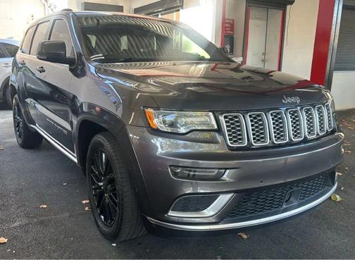 2018 Jeep Grand Cherokee Summit