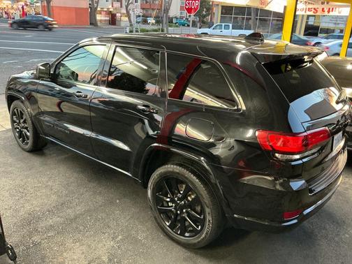 2017 Jeep Grand Cherokee Altitude