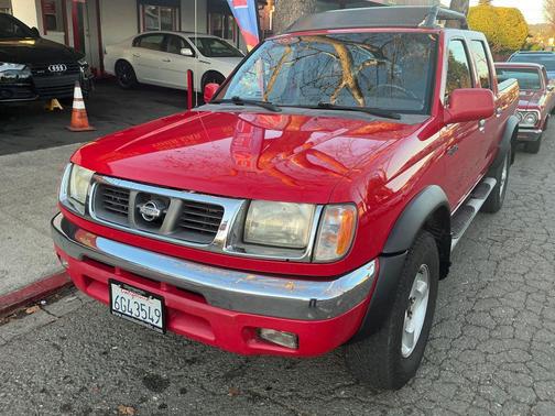 2000 Nissan Frontier SE