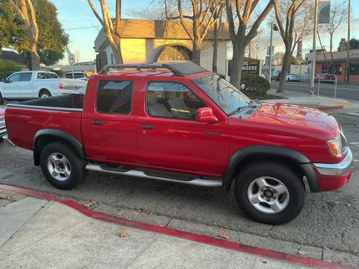2000 Nissan Frontier SE