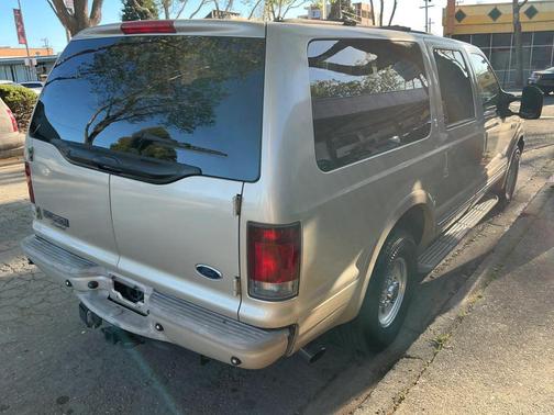 2004 Ford Excursion Limited
