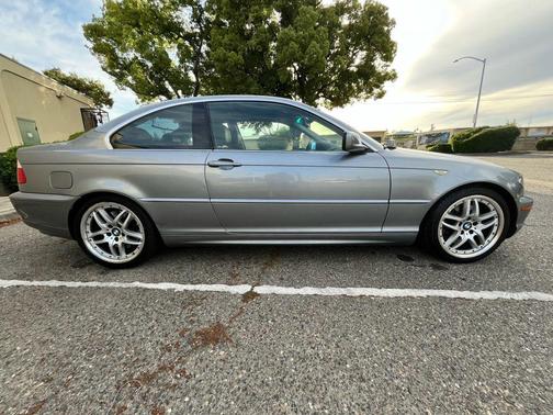 2005 BMW 330 330Ci Coupe 2D