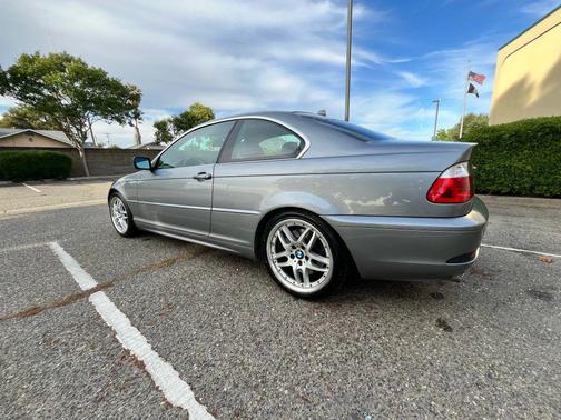 2005 BMW 330 330Ci Coupe 2D