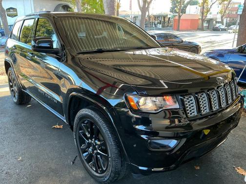 2020 Jeep Grand Cherokee Altitude