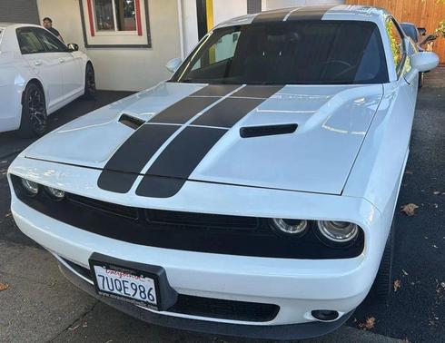 2016 Dodge Challenger SXT