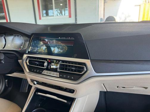 2022 BMW 330 330i Sedan 4D
