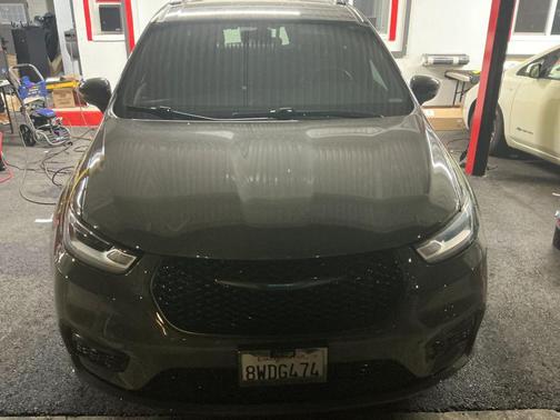 2021 Chrysler Pacifica Hybrid Touring L