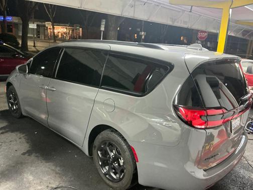 2021 Chrysler Pacifica Hybrid Touring L