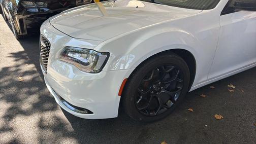 2019 Chrysler 300 Touring