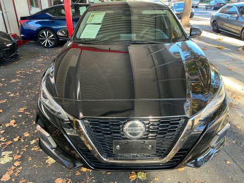 2021 Nissan Altima SR FWD