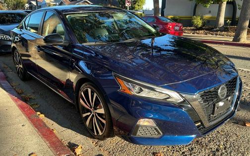 2021 Nissan Altima SR FWD