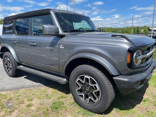 2024 Ford Bronco Outer Banks