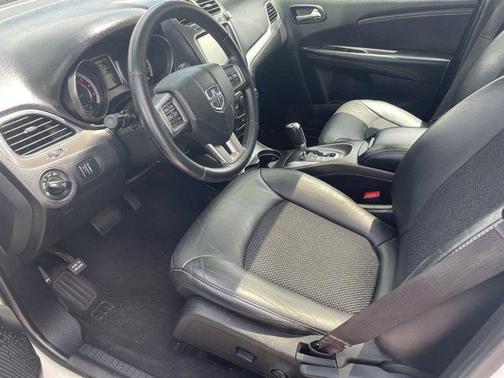 2020 Dodge Journey Crossroad