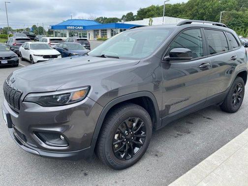 2023 Jeep Cherokee Altitude