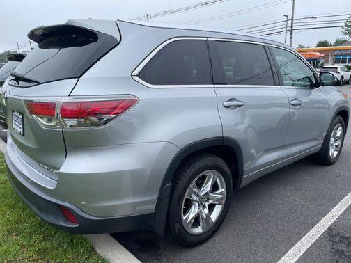 2016 Toyota Highlander Limited