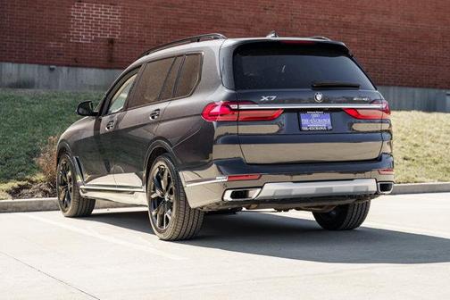2022 BMW X7 xDrive40i