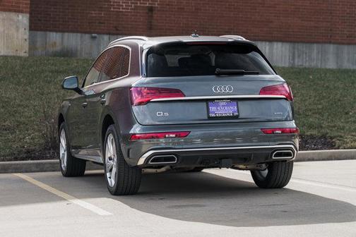 2023 Audi Q5 45 S line Prestige