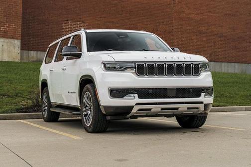Bright White Clearcoat 2023 Jeep Wagoneer L Series II 4x4