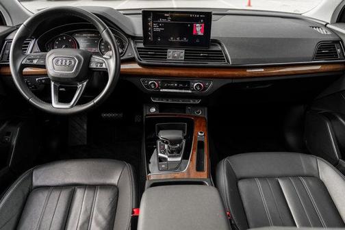 2022 Audi Q5 40 Premium
