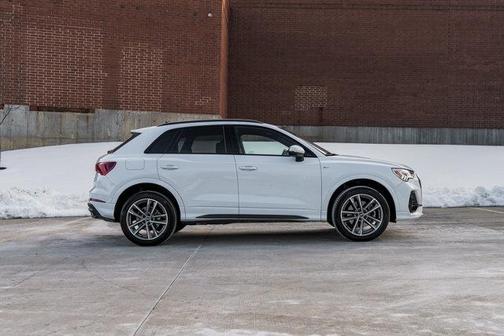 2023 Audi Q3 45 S line Premium Plus