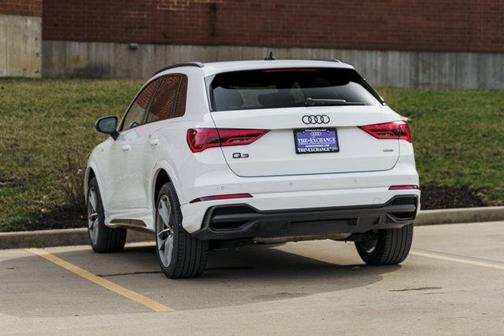 2023 Audi Q3 45 S line Premium Plus