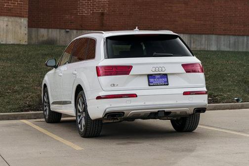 2019 Audi Q7 55 Premium Plus