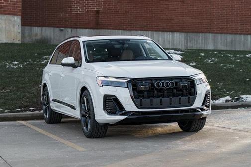 2026 Audi Q7 55 Premium Plus