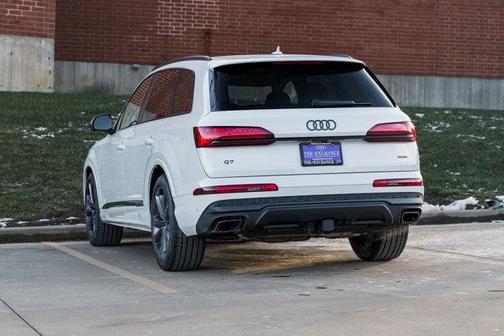 2026 Audi Q7 55 Premium Plus