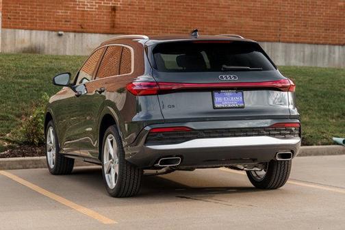 2025 Audi Q5 Premium Plus