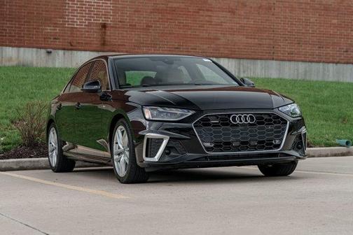 2024 Audi A4 45 S line Premium Plus