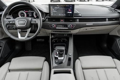 2024 Audi A4 45 S line Premium Plus