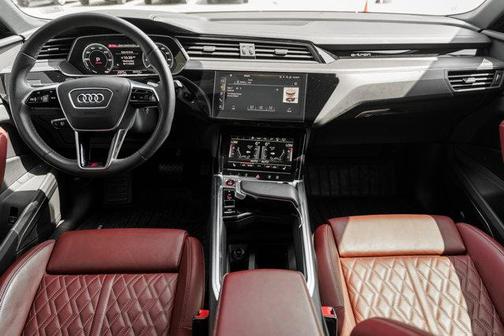 2023 Audi e-tron S Sportback Prestige quattro