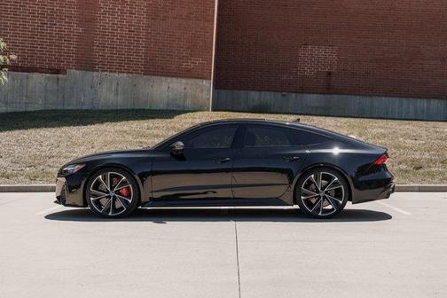 2022 Audi RS 7 4.0T