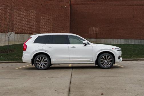 2023 Volvo XC90 B6 Plus 7-Seater