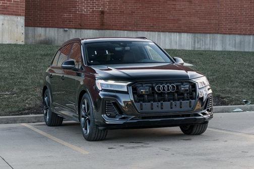 2026 Audi Q7 55 Premium Plus