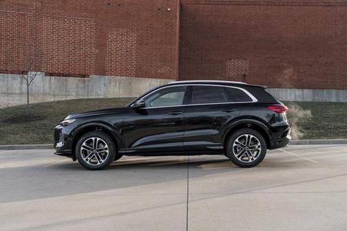 2025 Audi Q5 Premium TFSI quattro S tronic