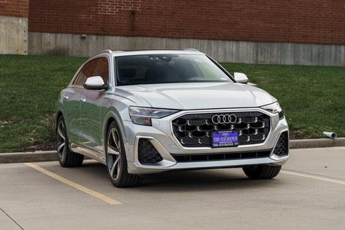 2024 Audi SQ8 4.0T Premium Plus