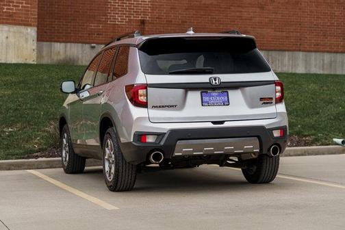 2023 Honda Passport AWD TrailSport