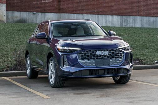 2025 Audi Q5 Premium Plus TFSI quattro S tronic