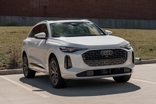 2025 Audi Q5 Premium Plus