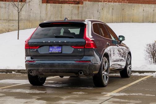 2021 Volvo XC60 T5 Momentum